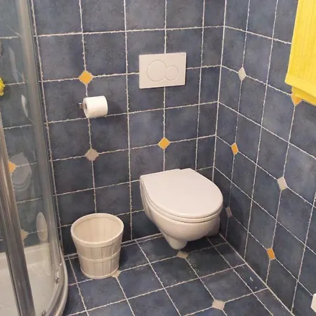 Cinqueterreblu Irisblu * 몬테로소 알 마레